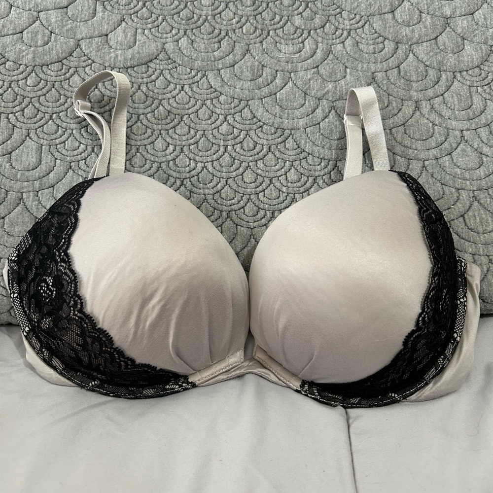 Fabulous padded bra size 38C